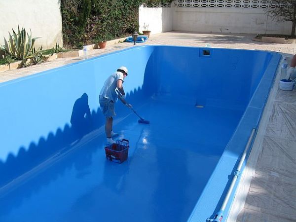 Sơn epoxy cho bể bơi bảo vệ kết cấu và đảm bảo an toàn, vệ sinh tuyệt đối